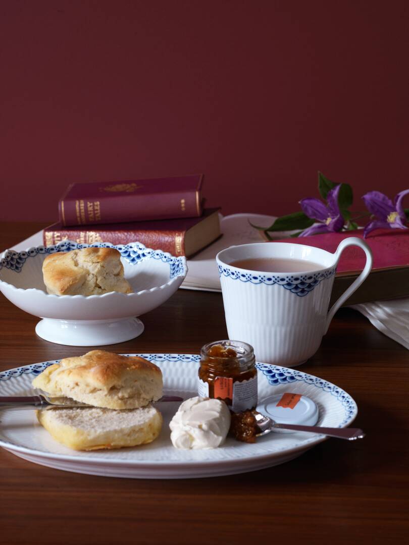 Prinsesse skål på fod - 17 cm.